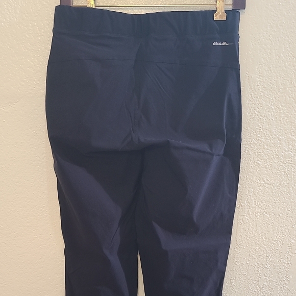 Eddie Bauer Rainer Joggers - Picture 2 of 6